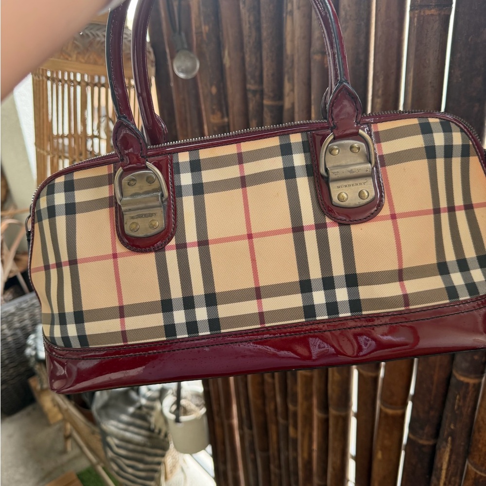 Burberry Beige Check Satchel with Burgundy Patent Trim - Picture 2 of 7